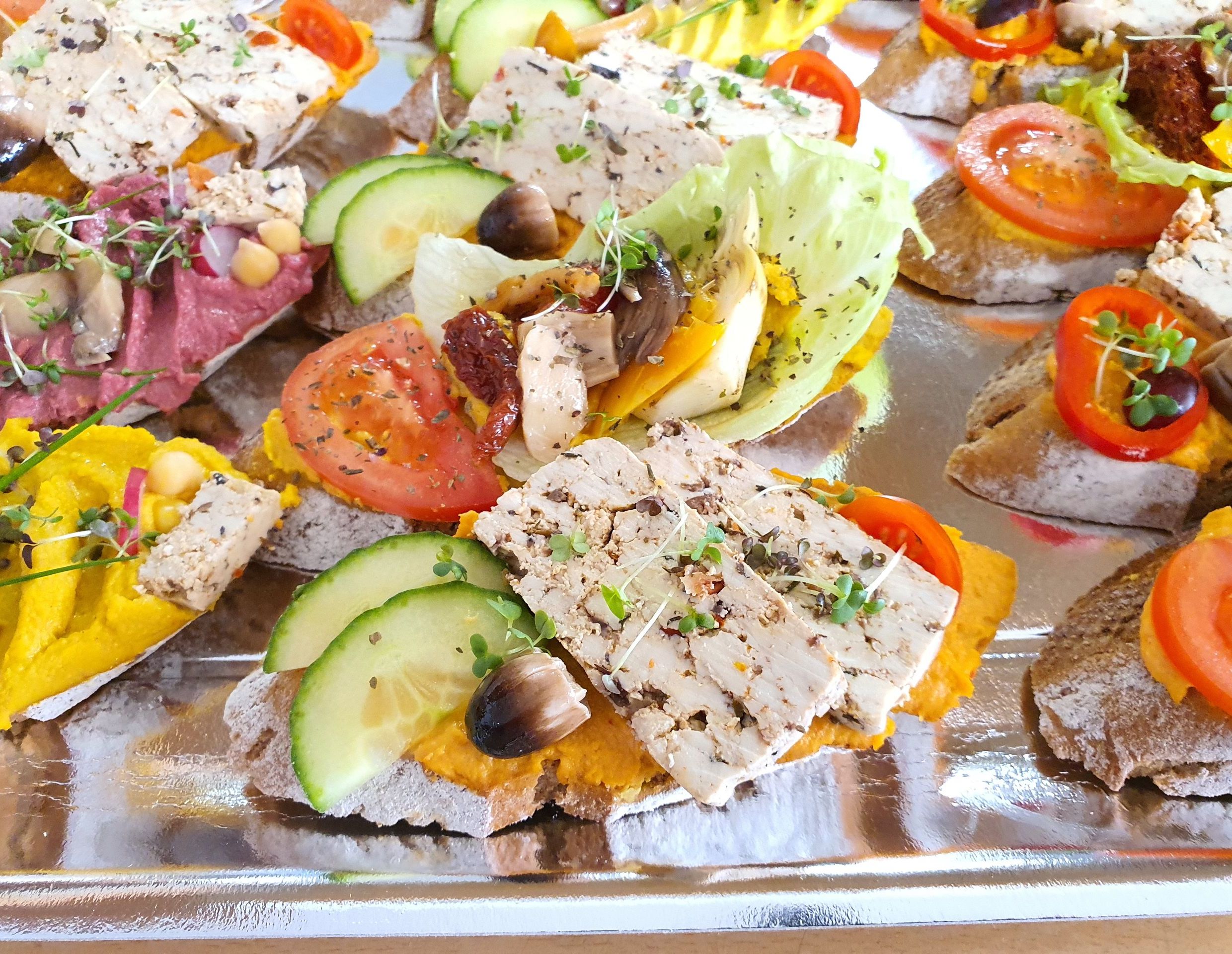 Vegane und glutenfreie Brötchen Variation