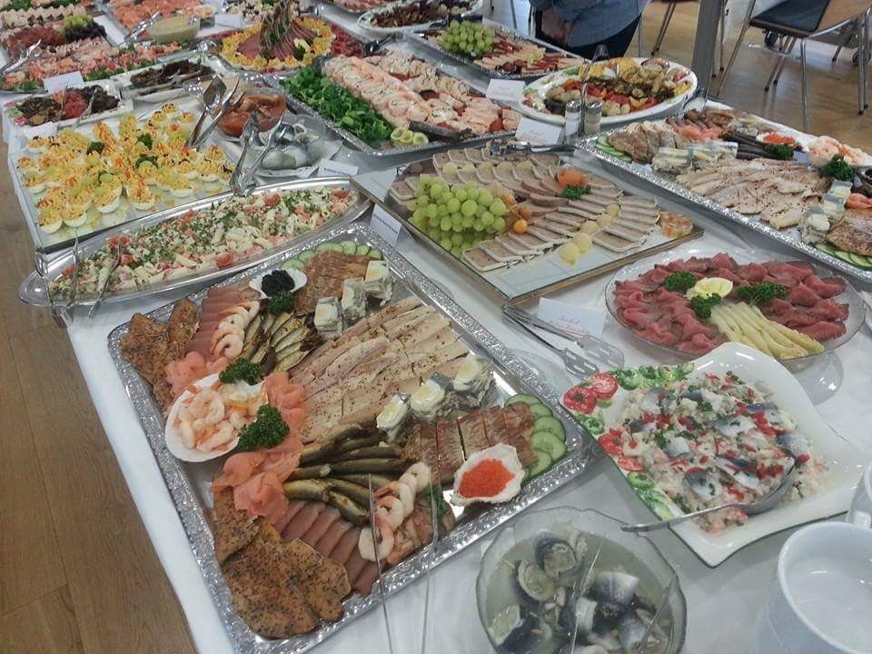 Hering Schmaus mit exklusiven Räucherfisch Platten